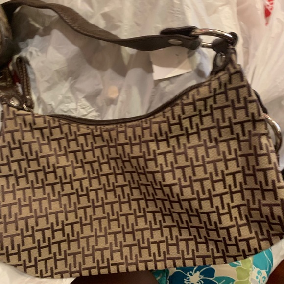 purses - Picture 3 of 6